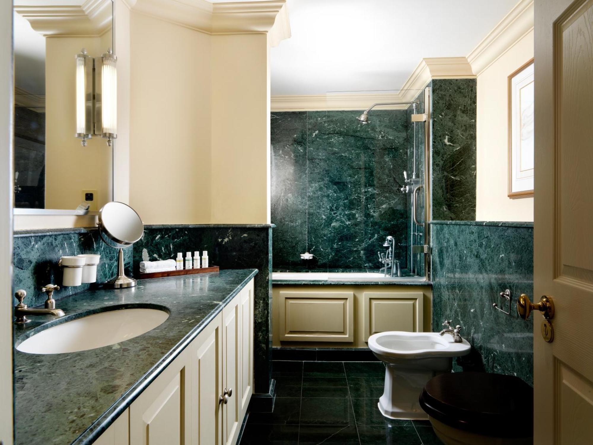 The Vineyard Hotel & Spa Newbury  Esterno foto