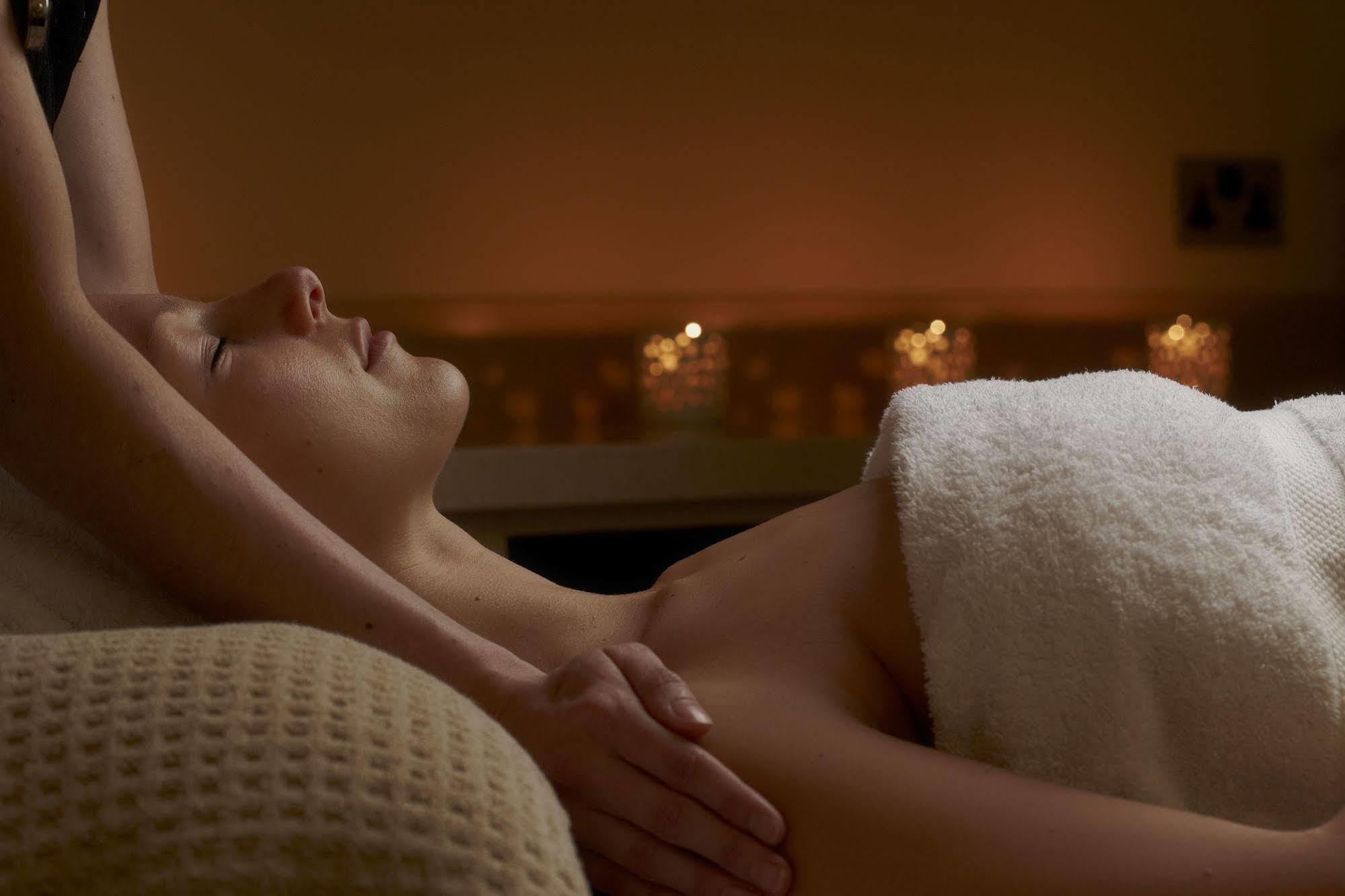 The Vineyard Hotel & Spa Newbury  Esterno foto